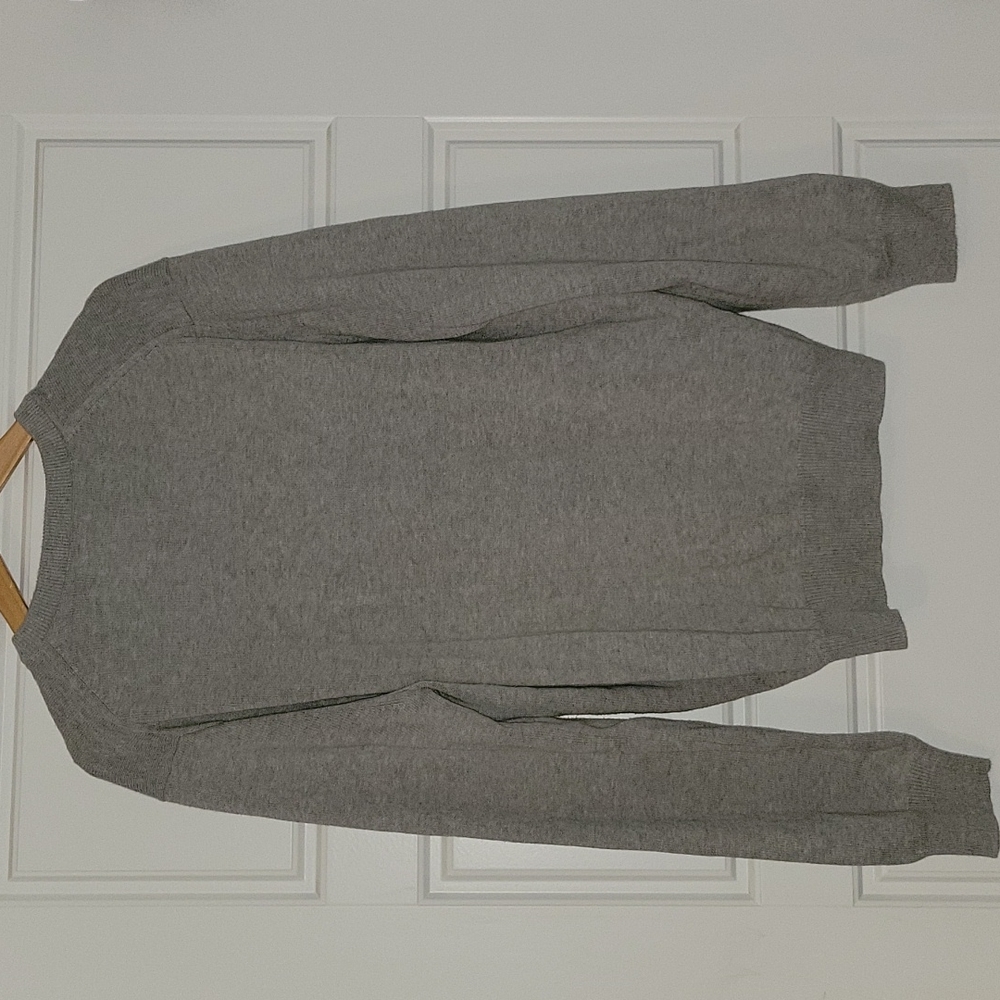 Express Sweater - Picture 6 of 7